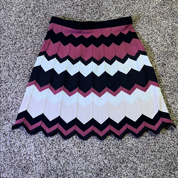 Diane von Furstenberg (DVF) Stripe Stretch Knit Skirt - Picture 2 of 9